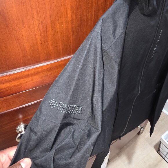 Womens small Nike Trail Gore-Tex jacket - Picture 2 of 7
